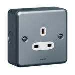 Legrand Synergy - Socket outlet - 2 gang unswitched - 13 A 250 V~ - Metalclad