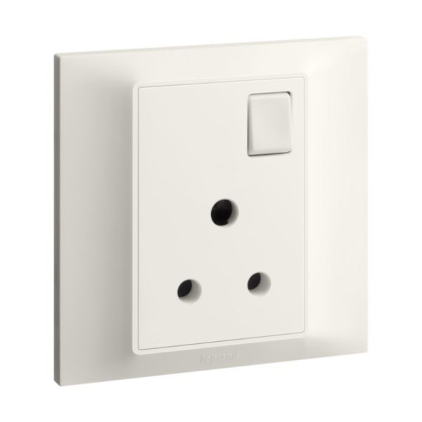 4c-a86f-725a2f063a85.jpg Legrand Belanko S - 1 gang BS switched socket outlet - 5A - - Image 1